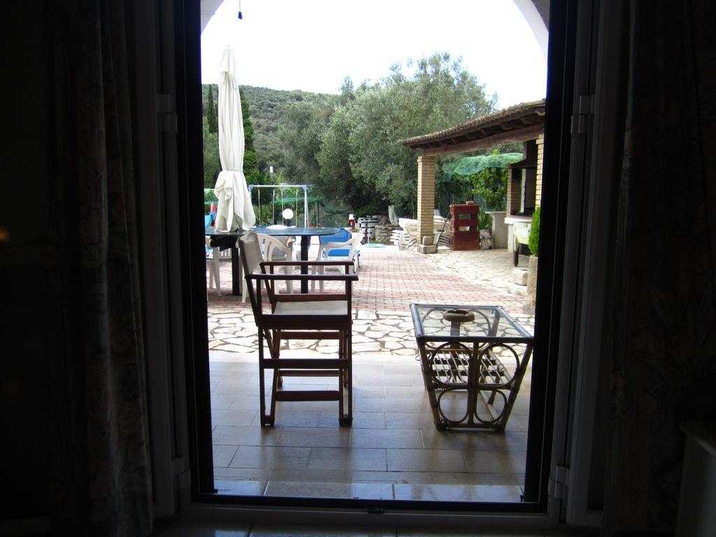 Villa Mike 105 Λιαπάδες Δωμάτιο φωτογραφία